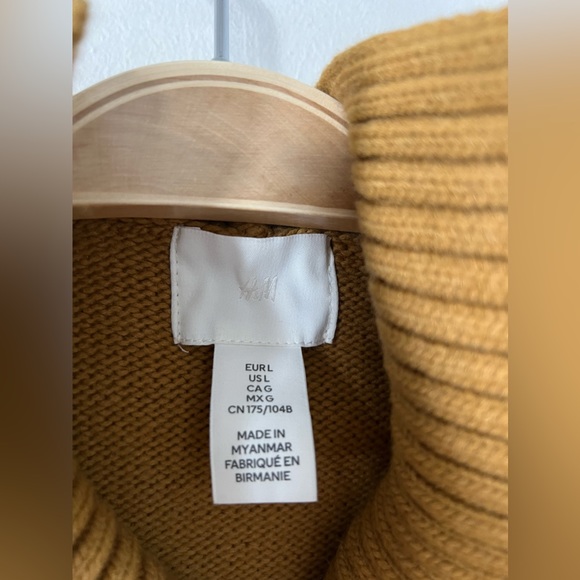 NEW H&M Womens turtle neck knit top size:L - Picture 3 of 5